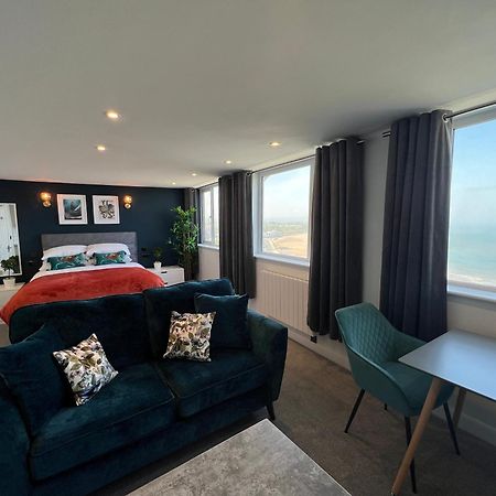 The Marlborough Sea View Holiday Apartments Scarborough Bagian luar foto