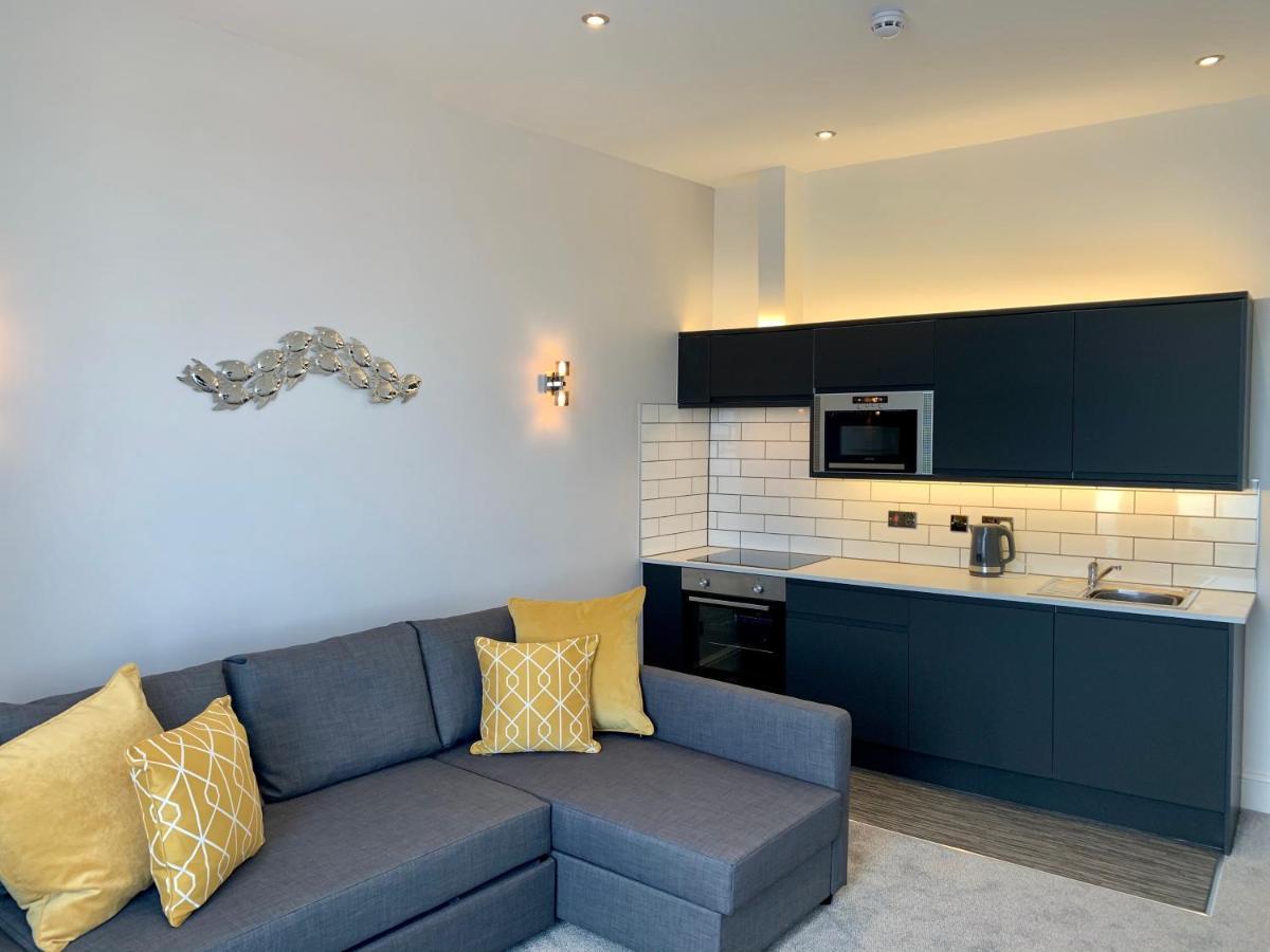 The Marlborough Sea View Holiday Apartments Scarborough Bagian luar foto