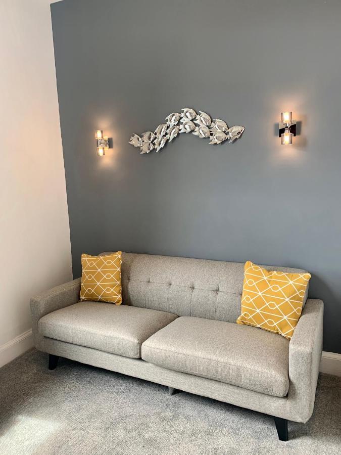 The Marlborough Sea View Holiday Apartments Scarborough Bagian luar foto