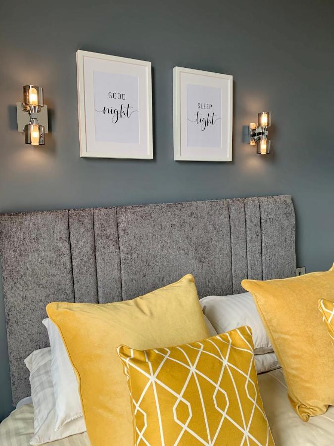 The Marlborough Sea View Holiday Apartments Scarborough Bagian luar foto