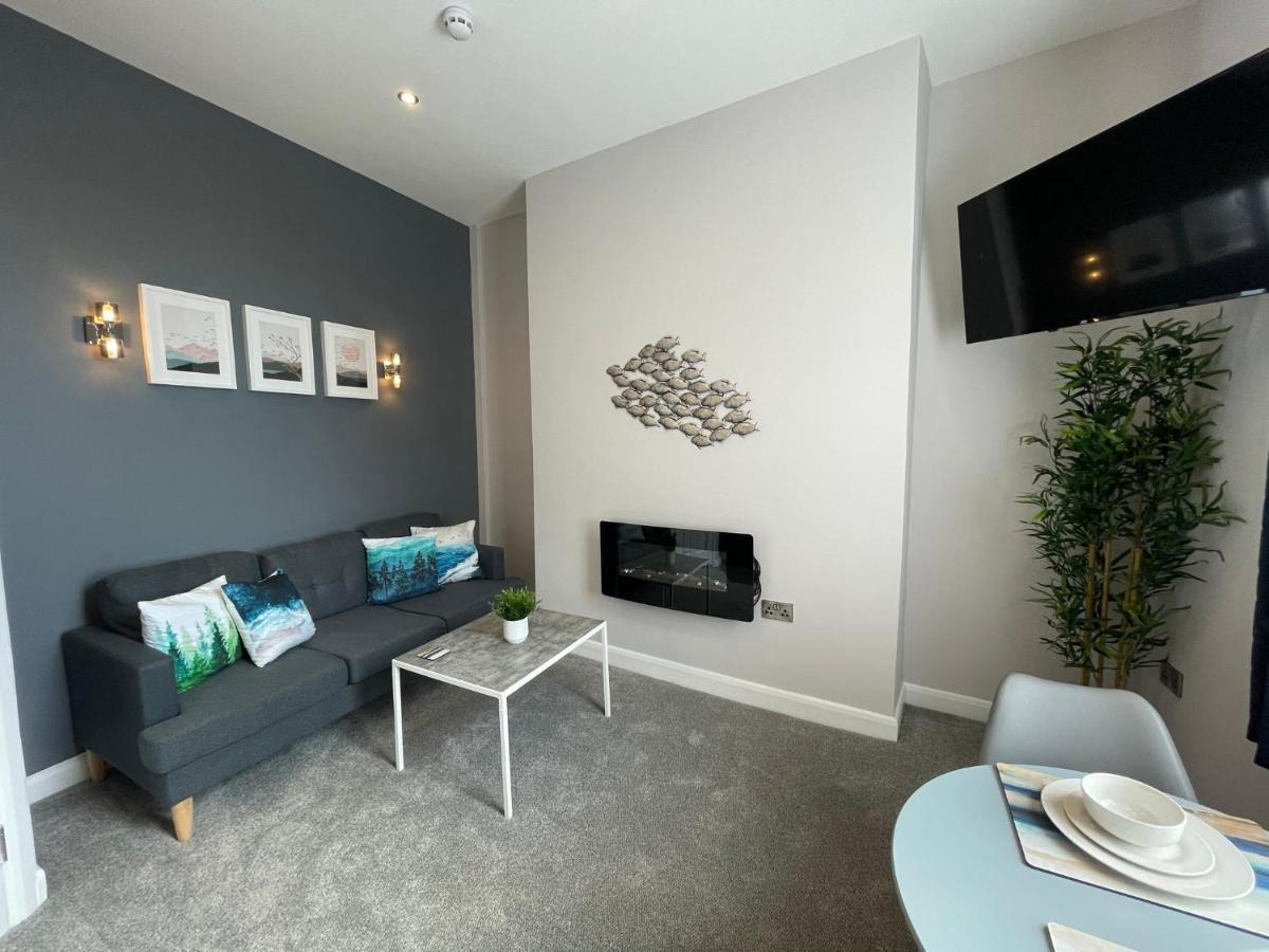The Marlborough Sea View Holiday Apartments Scarborough Bagian luar foto