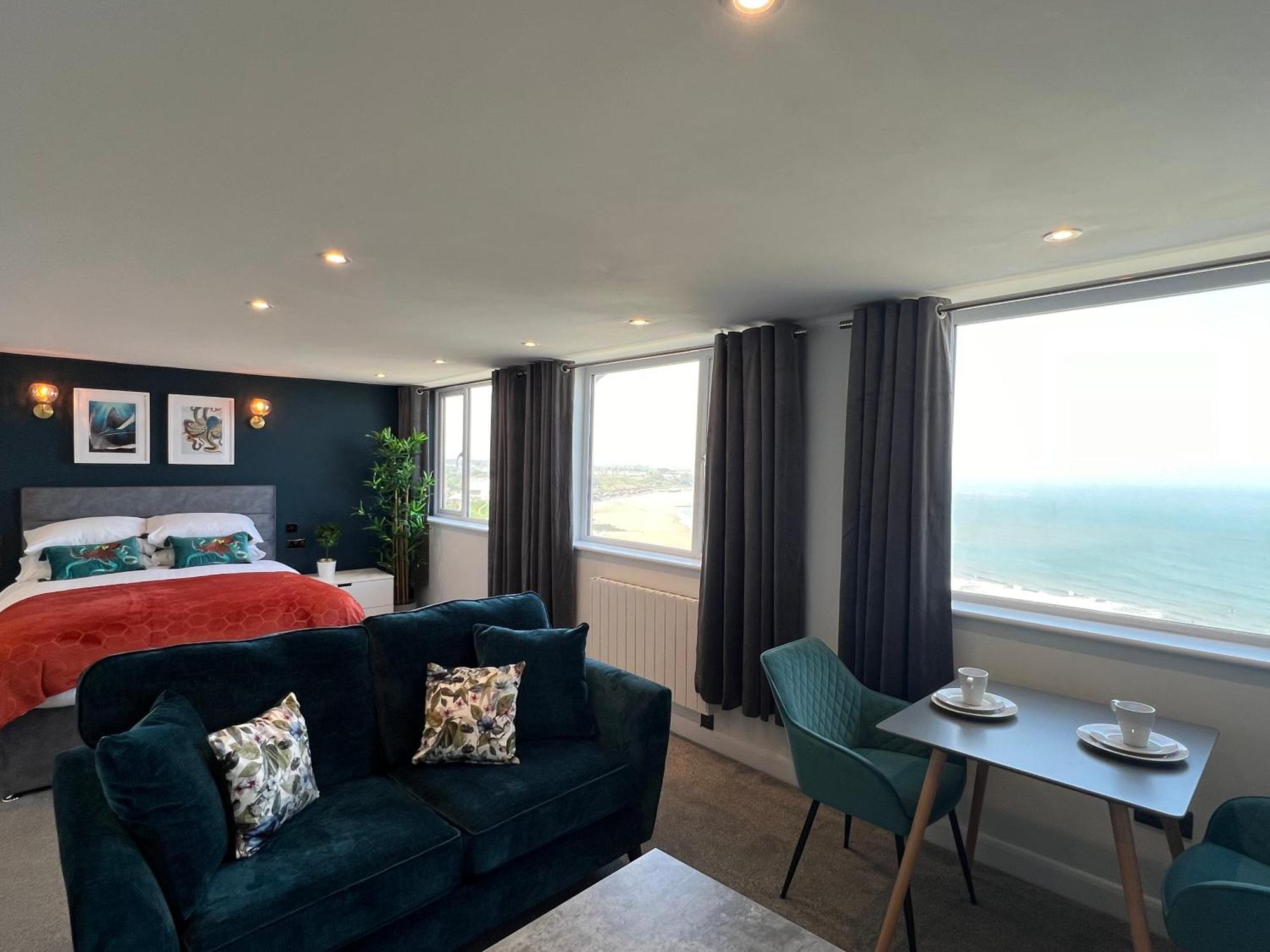 The Marlborough Sea View Holiday Apartments Scarborough Bagian luar foto